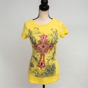 Fitted graphic t-shirt yellow with fuschia pink cross with small sequins Y2K M